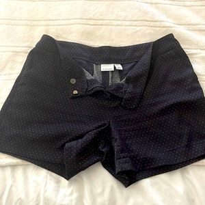 Woman’s Size 10 Kenar navy blue shorts